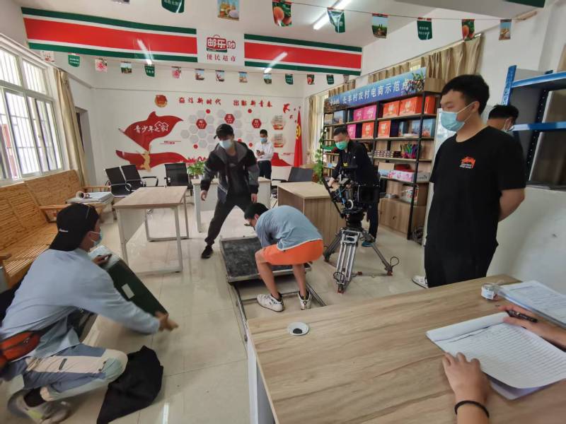 河津市广告片拍摄公司：极简主义践行者，少即是多的视觉哲学